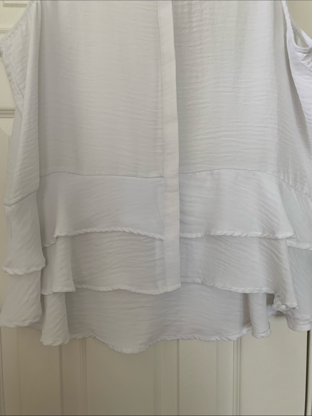 Simply Vera Vera Wang White Sleeveless Tiered Button-Front Blouse - Picture 3 of 5